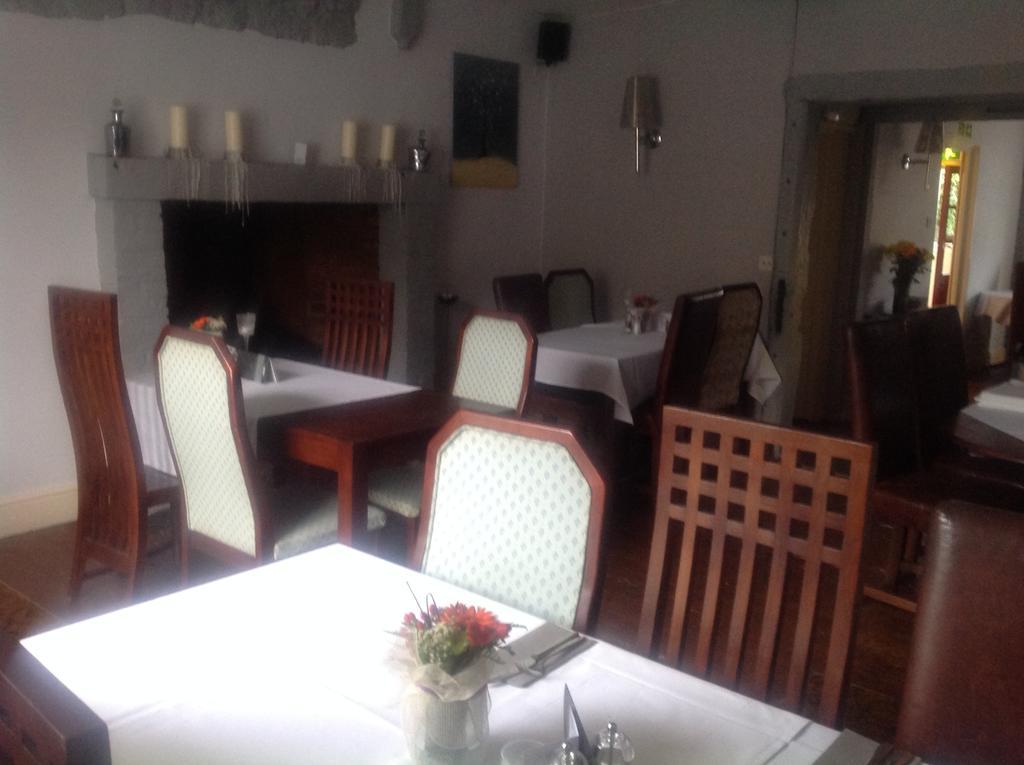 The Fox Hotel Much Wenlock Buitenkant foto