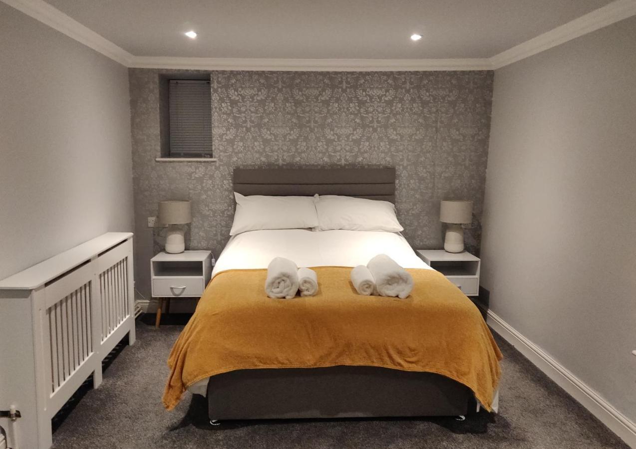 The Fox Hotel Much Wenlock Buitenkant foto