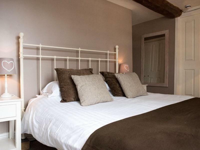 The Fox Hotel Much Wenlock Buitenkant foto