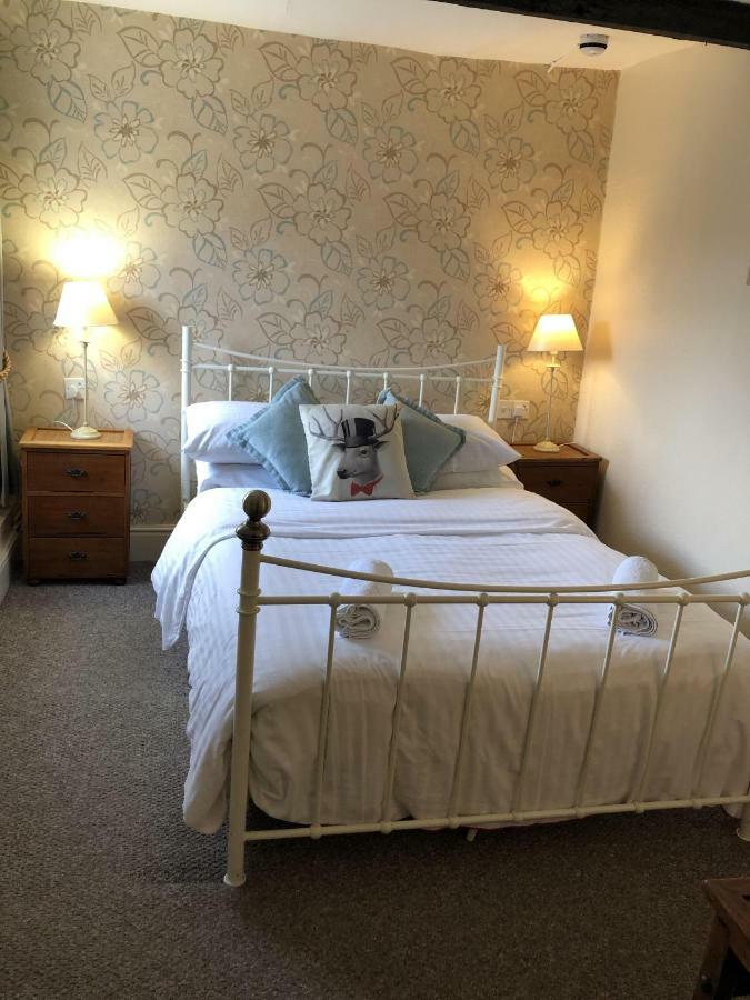 The Fox Hotel Much Wenlock Buitenkant foto