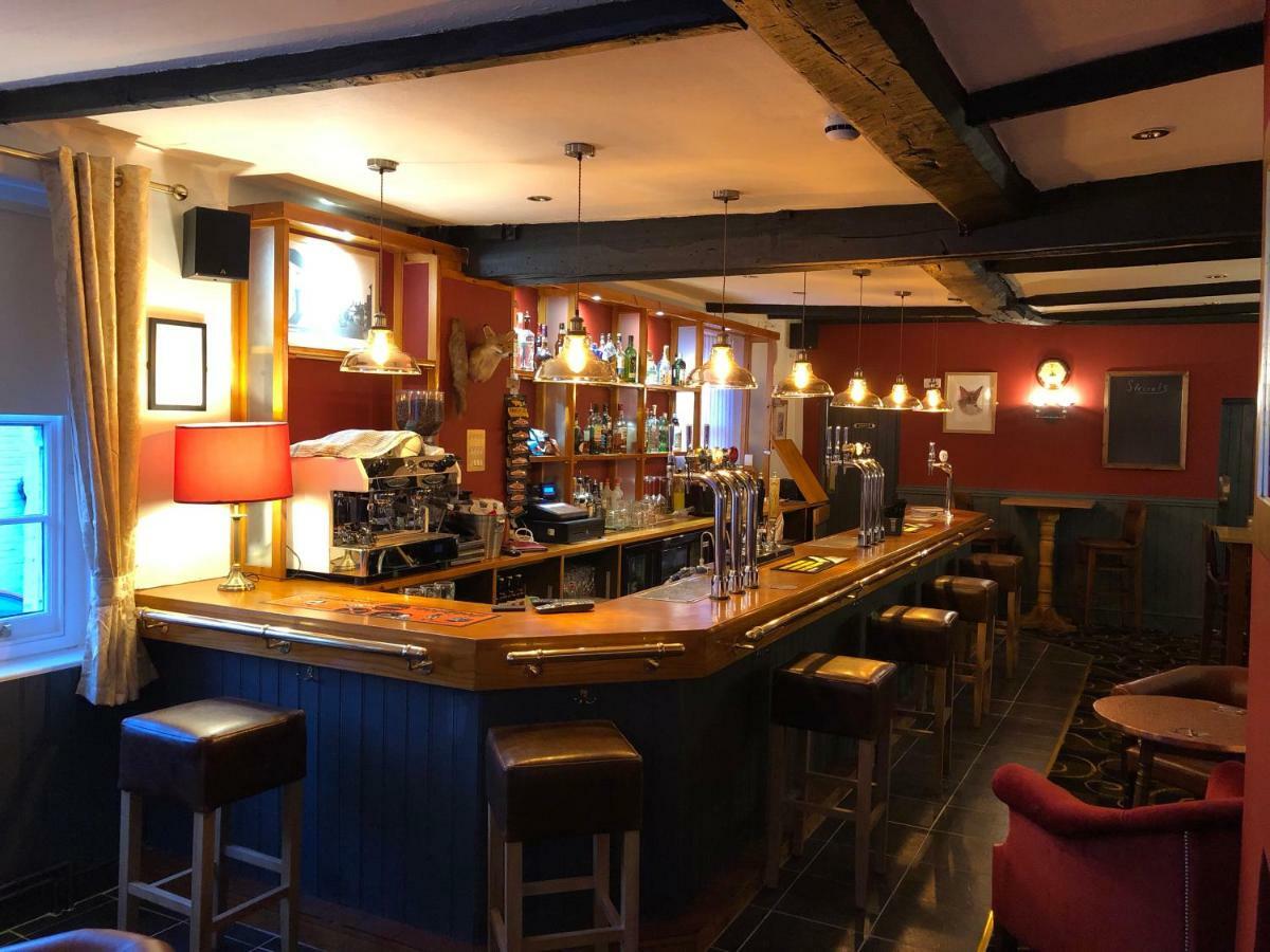 The Fox Hotel Much Wenlock Buitenkant foto